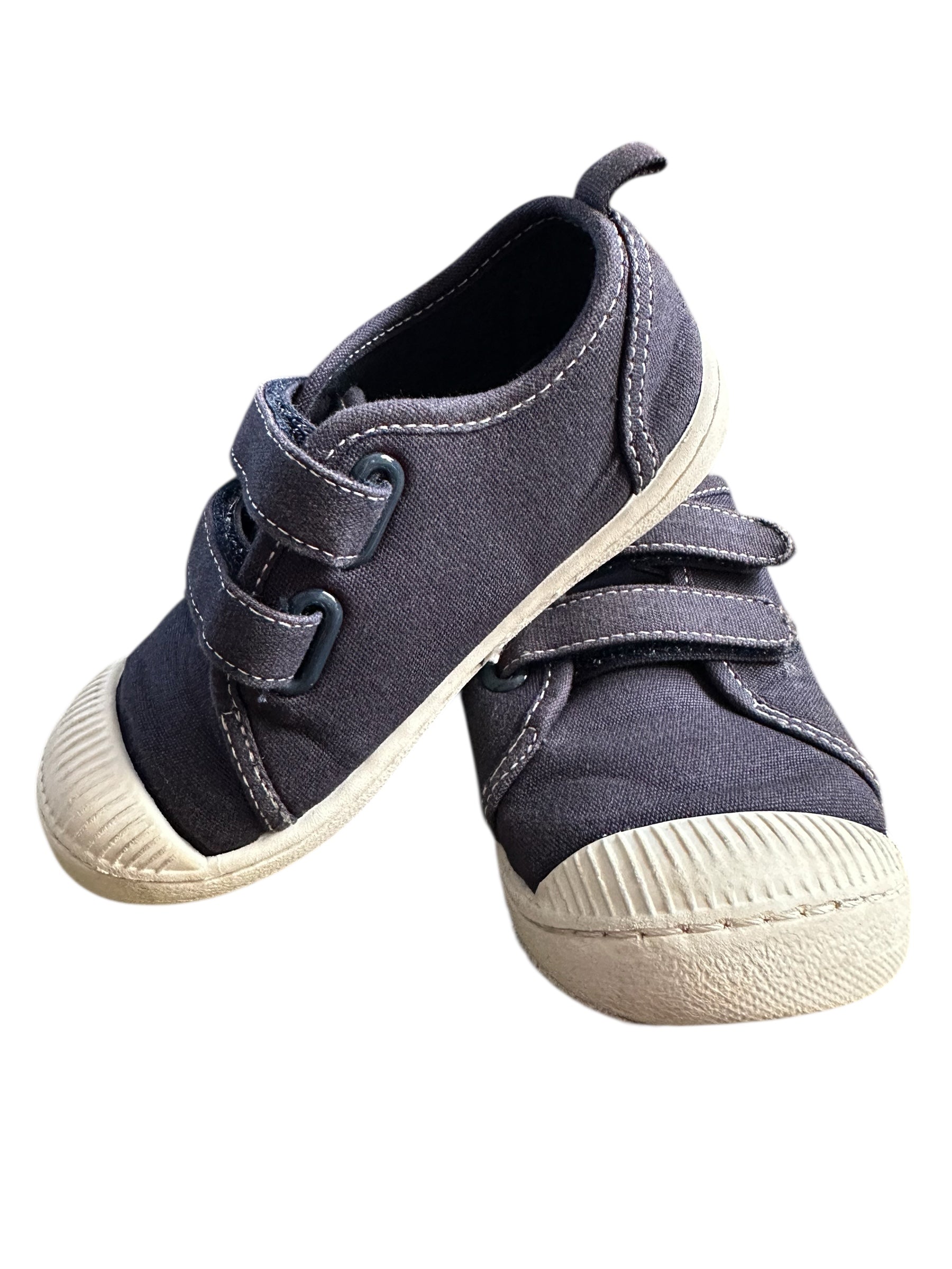 Velcro Shoes (L9)